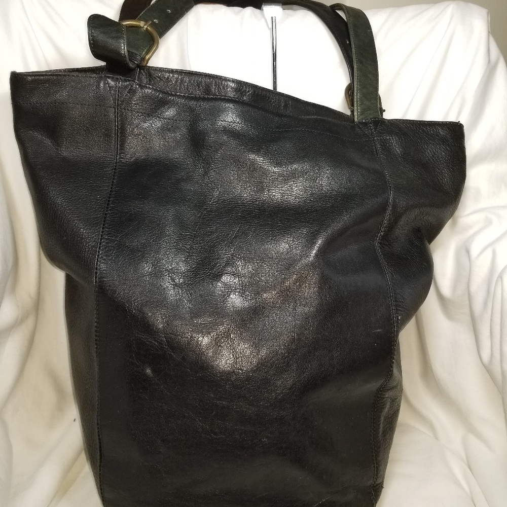 B8,024 Tano Leather Tote Bag